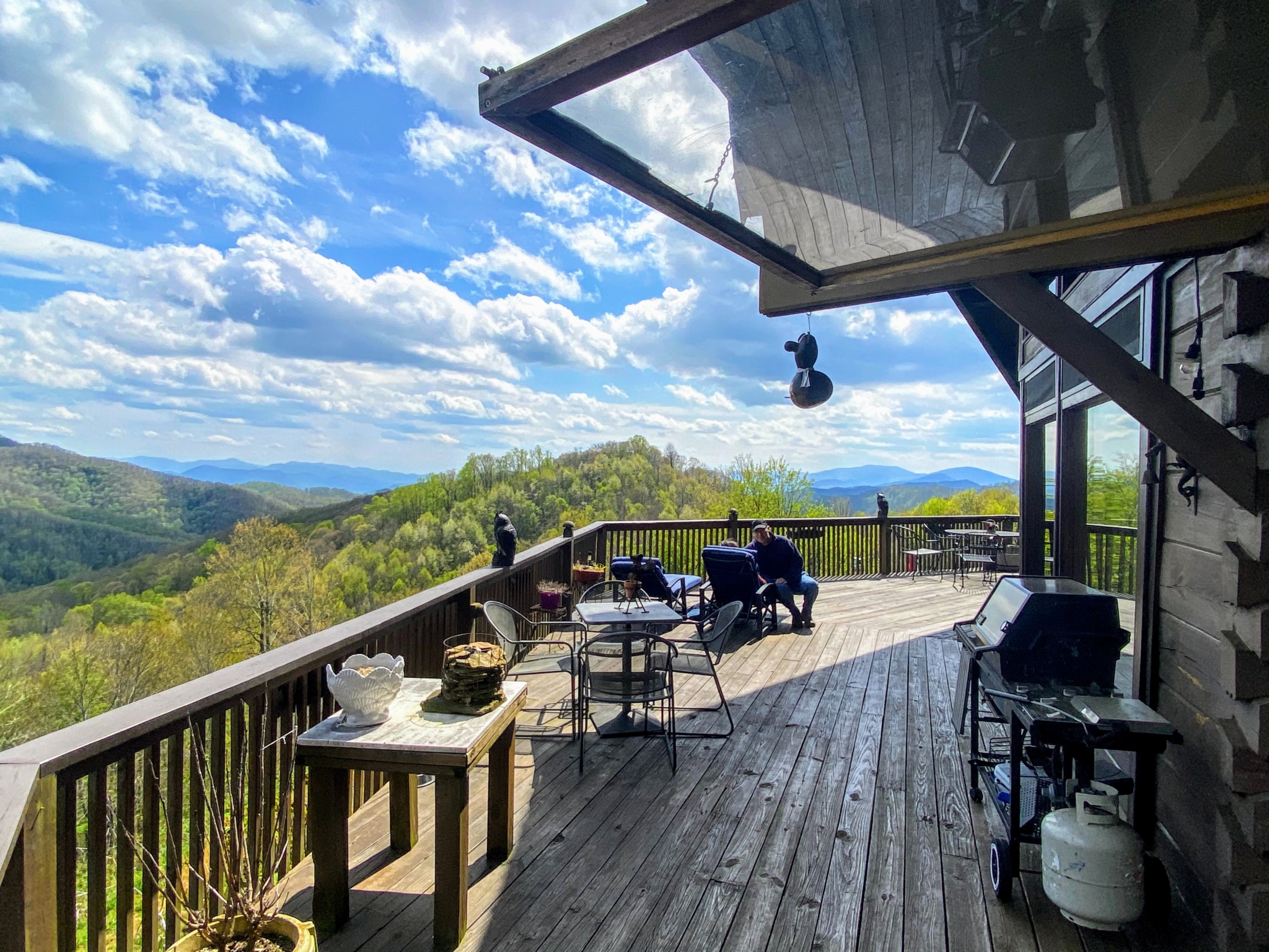 Luxury Off-Grid Cabin the the Pisgah National Forest! - SurvivalRealty.com