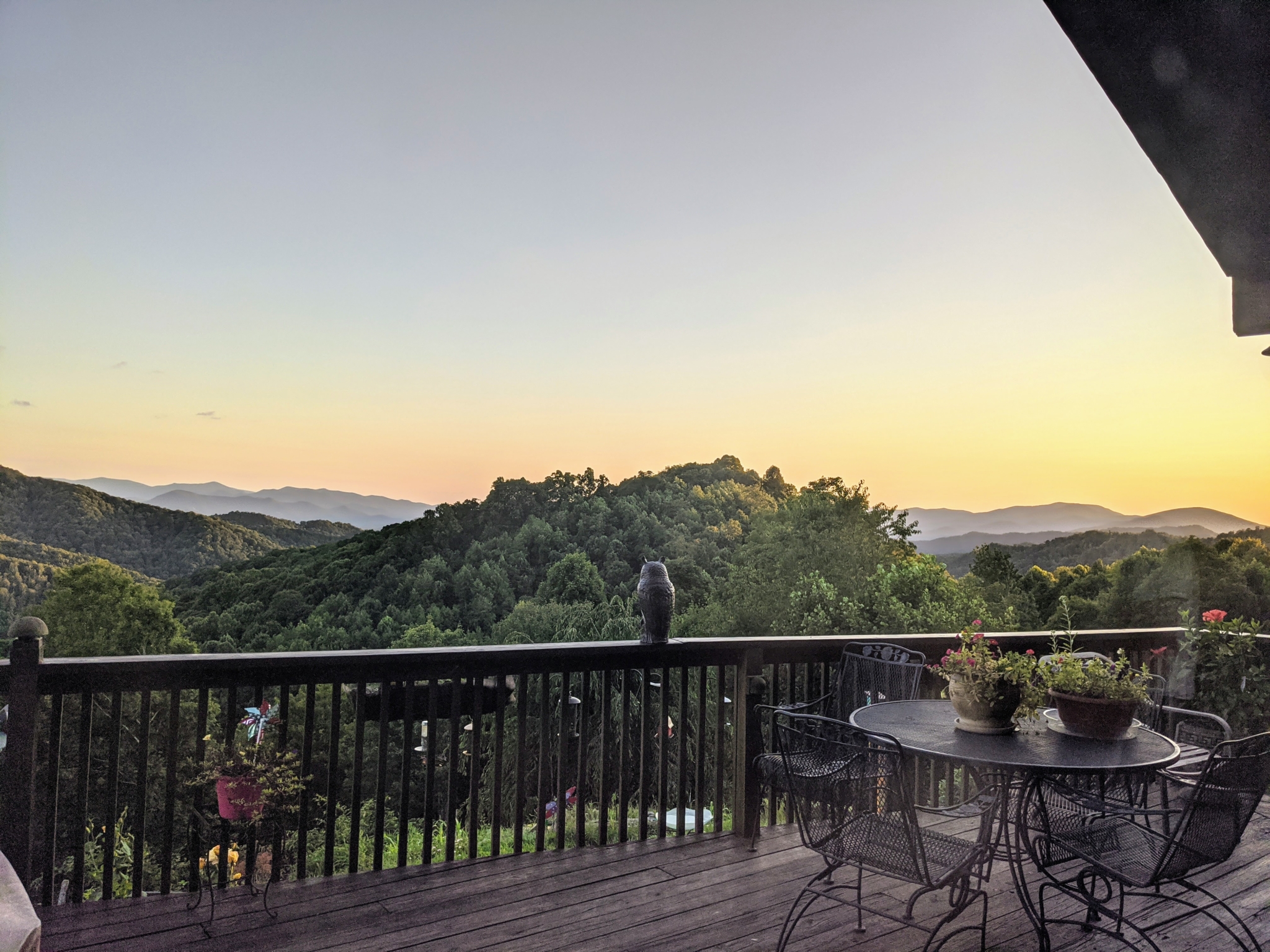 Curated visual reference: Picture Idea: Luxury Off Grid Cabin The The Pisgah National Forest