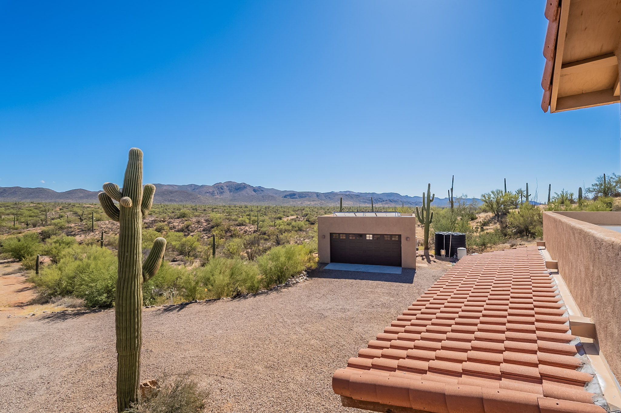 10 acre Off Grid Custom Built Home in Sonoran Desert - SurvivalRealty.com