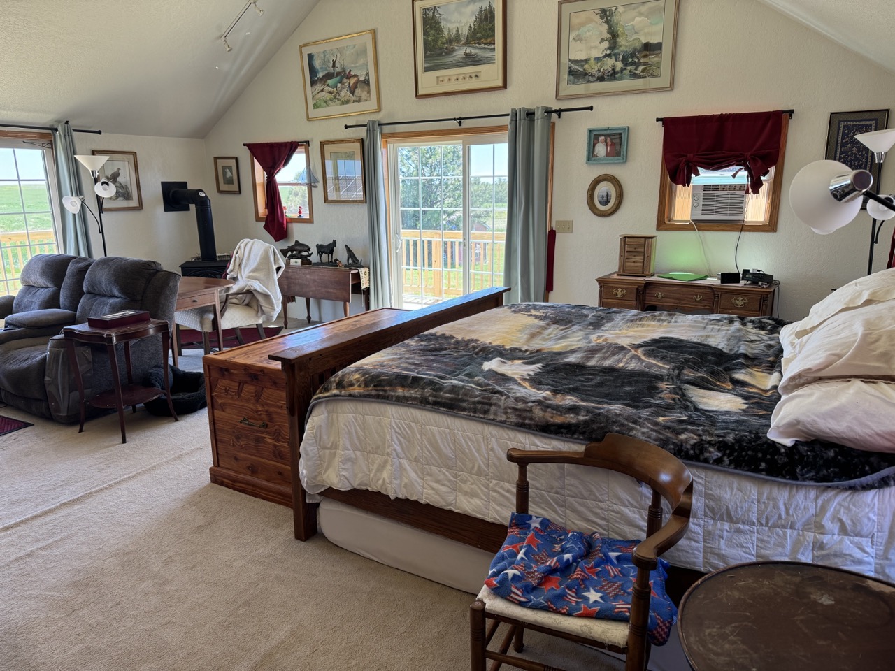 Beautiful view of Off Grid Self Sufficient Luxury Penthouse View