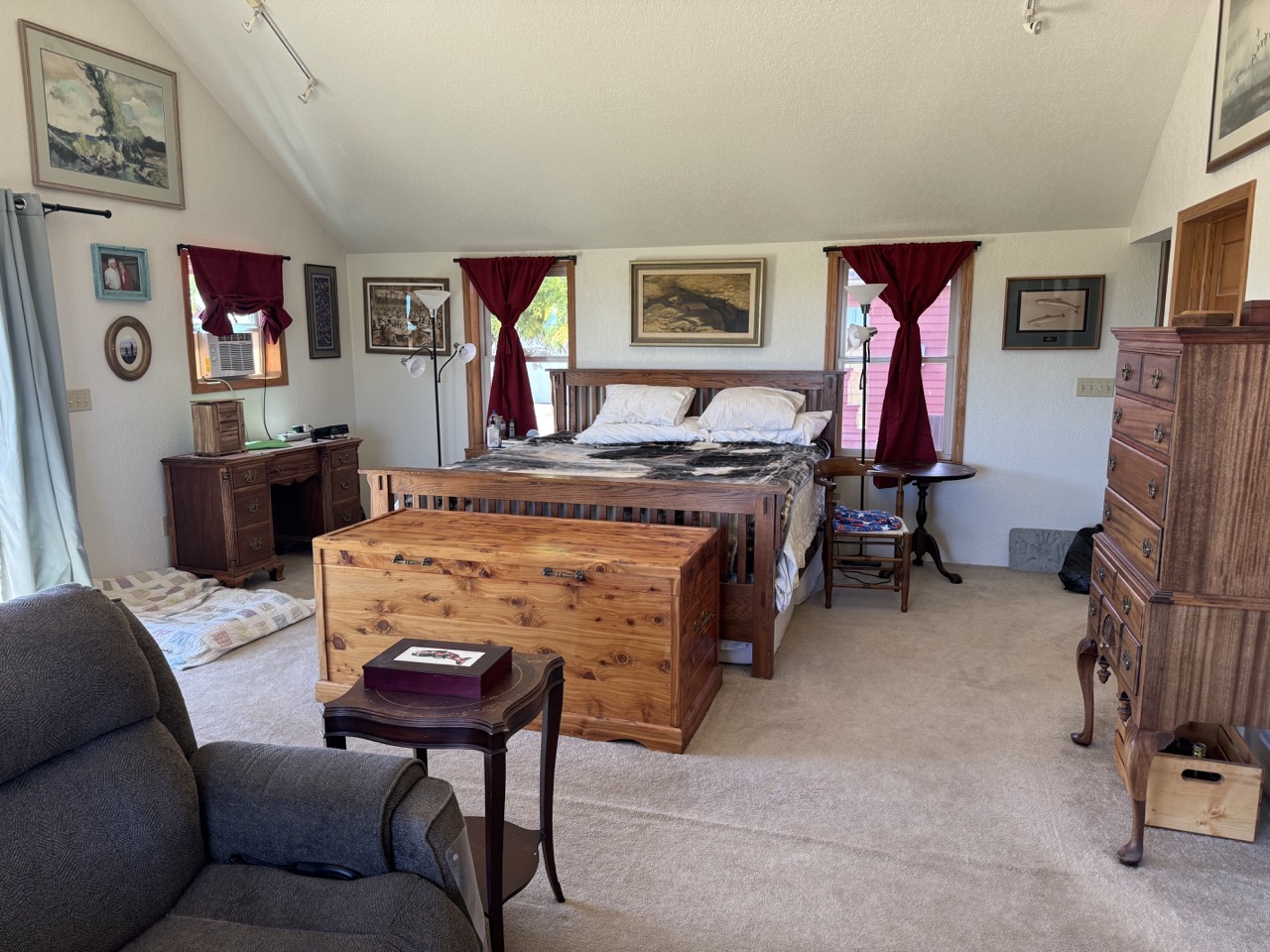 Off-Grid Luxury Living: Autonomous Eco Estates for the Elite Why self ...