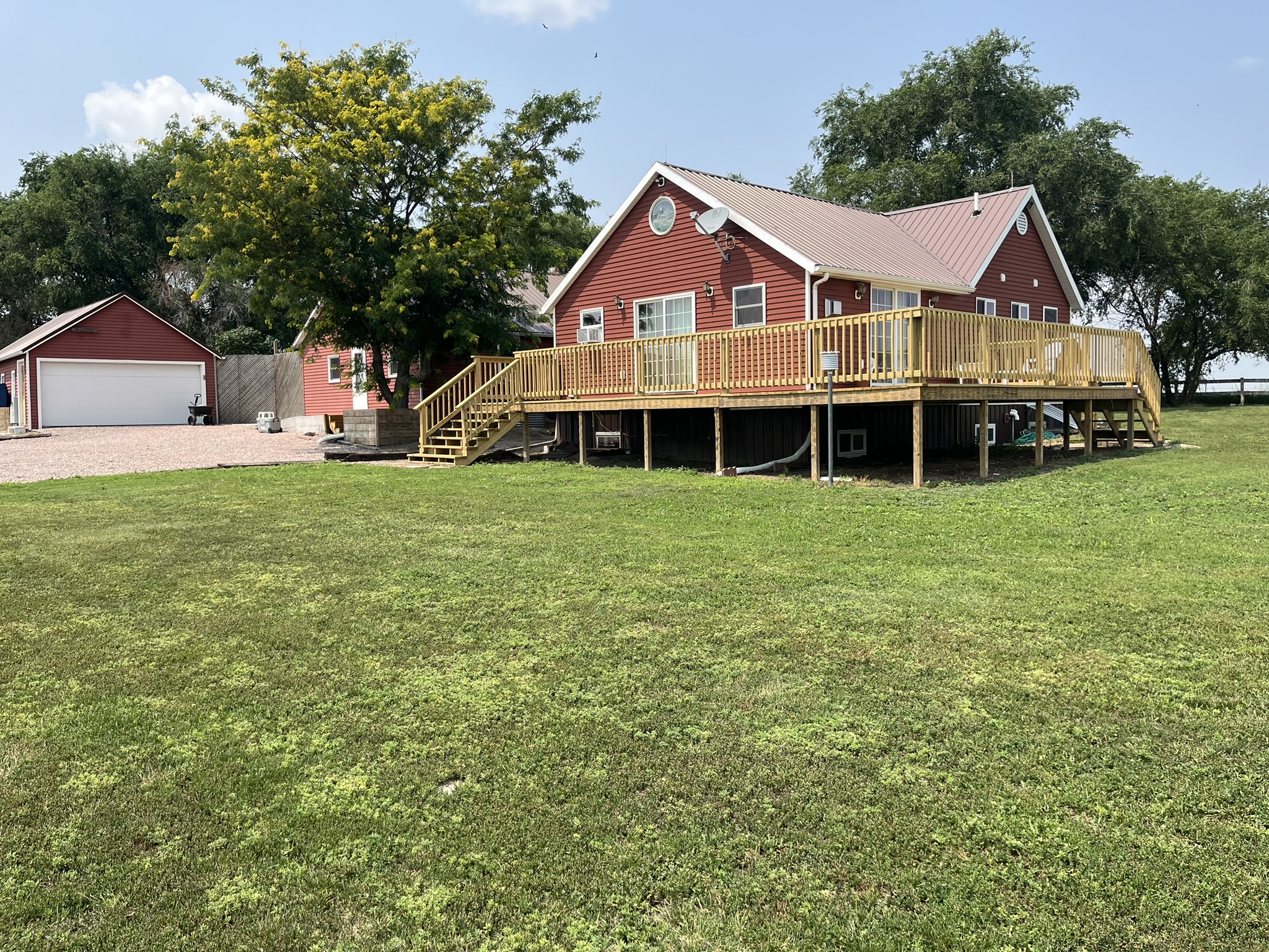 South Dakota Off-Grid Self-Sufficient Homestead - SurvivalRealty.com - Off Grid Luxury Apartment Homes In South Dakota