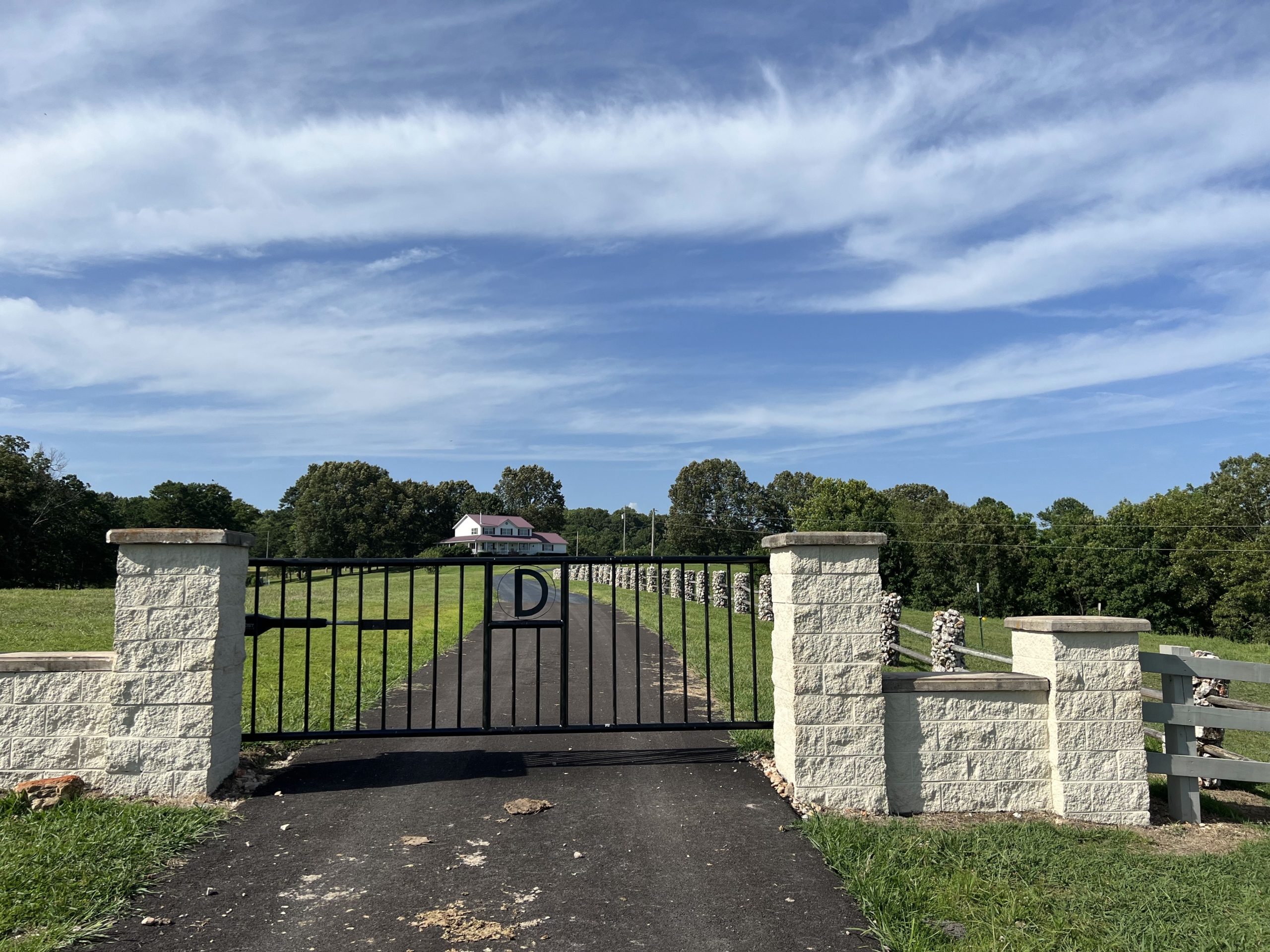 Osarks Ranch Arkansas Ozark Mountain Cattle Ranch! - SurvivalRealty.com